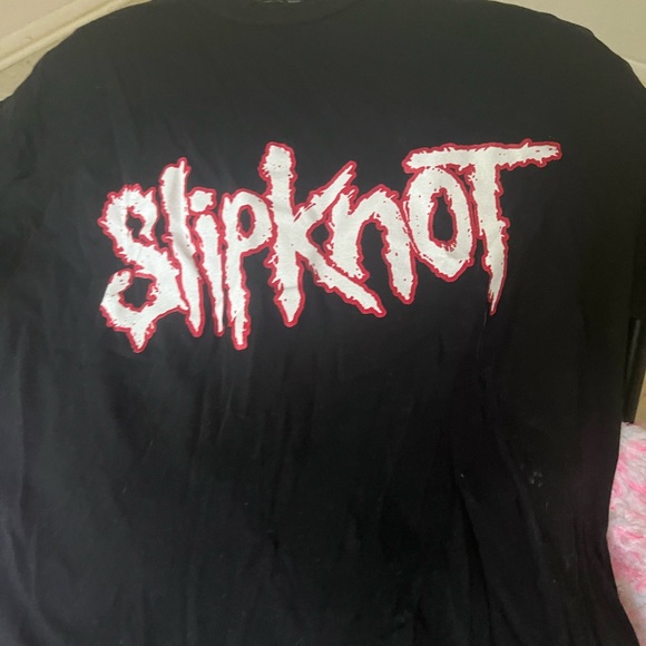 Shirts that don’t fit me anymore :) - Picture 5 of 6